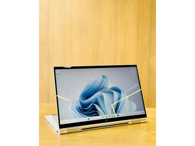 HP ELITEBOOK x360 1040 G8